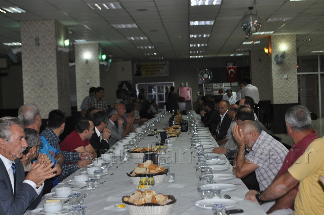 CHP'den İftar Yemeği 2