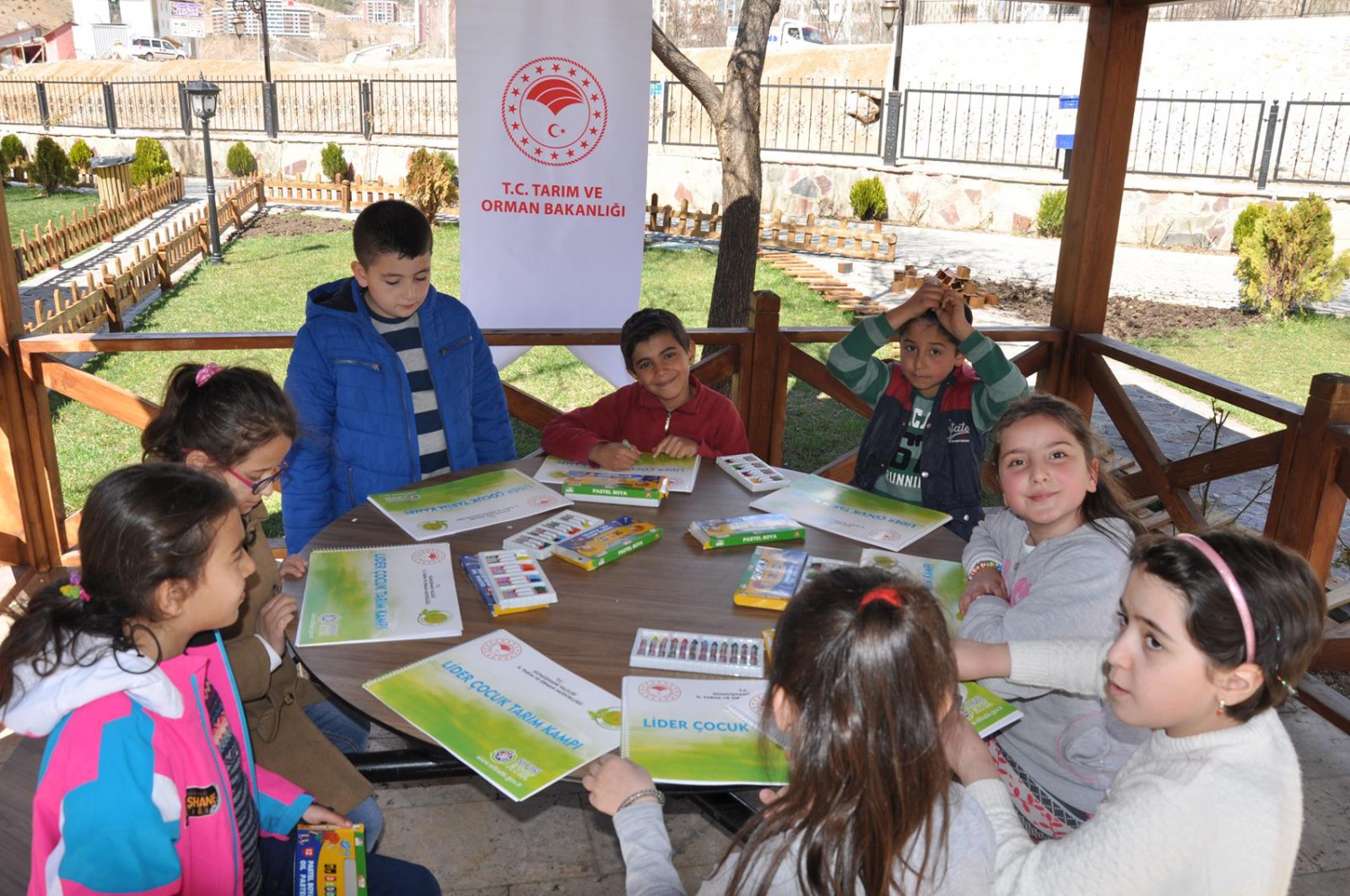 Gümüşhane’de lider çocuk tarım kampı sona erdi 46