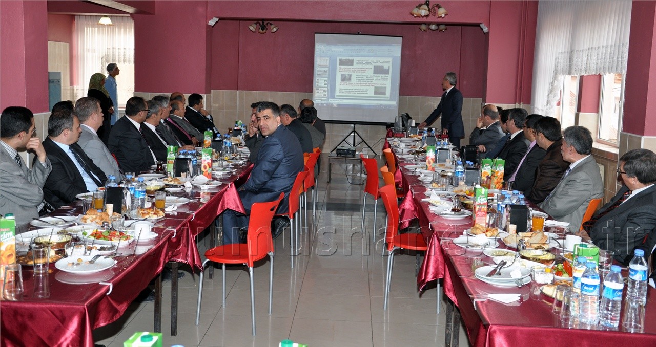 'Başarının Mimarı Öğretmenlerdir' 9