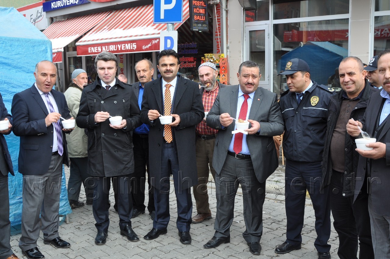 Kelkit Belediyesi 4 Bin Kişilik Aşure Dağıttı 3