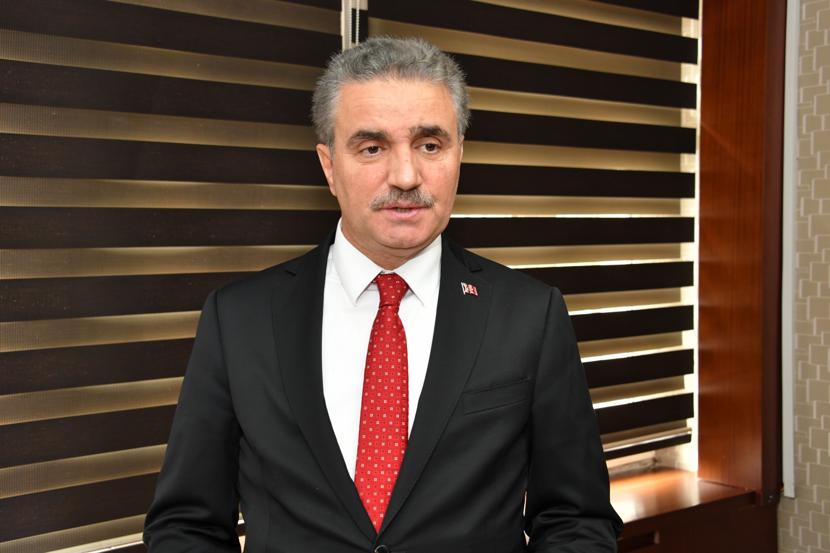 Gümüşhane’de şehit annesine Devlet Övünç Madalyası ve Beratı takdim edildi 7