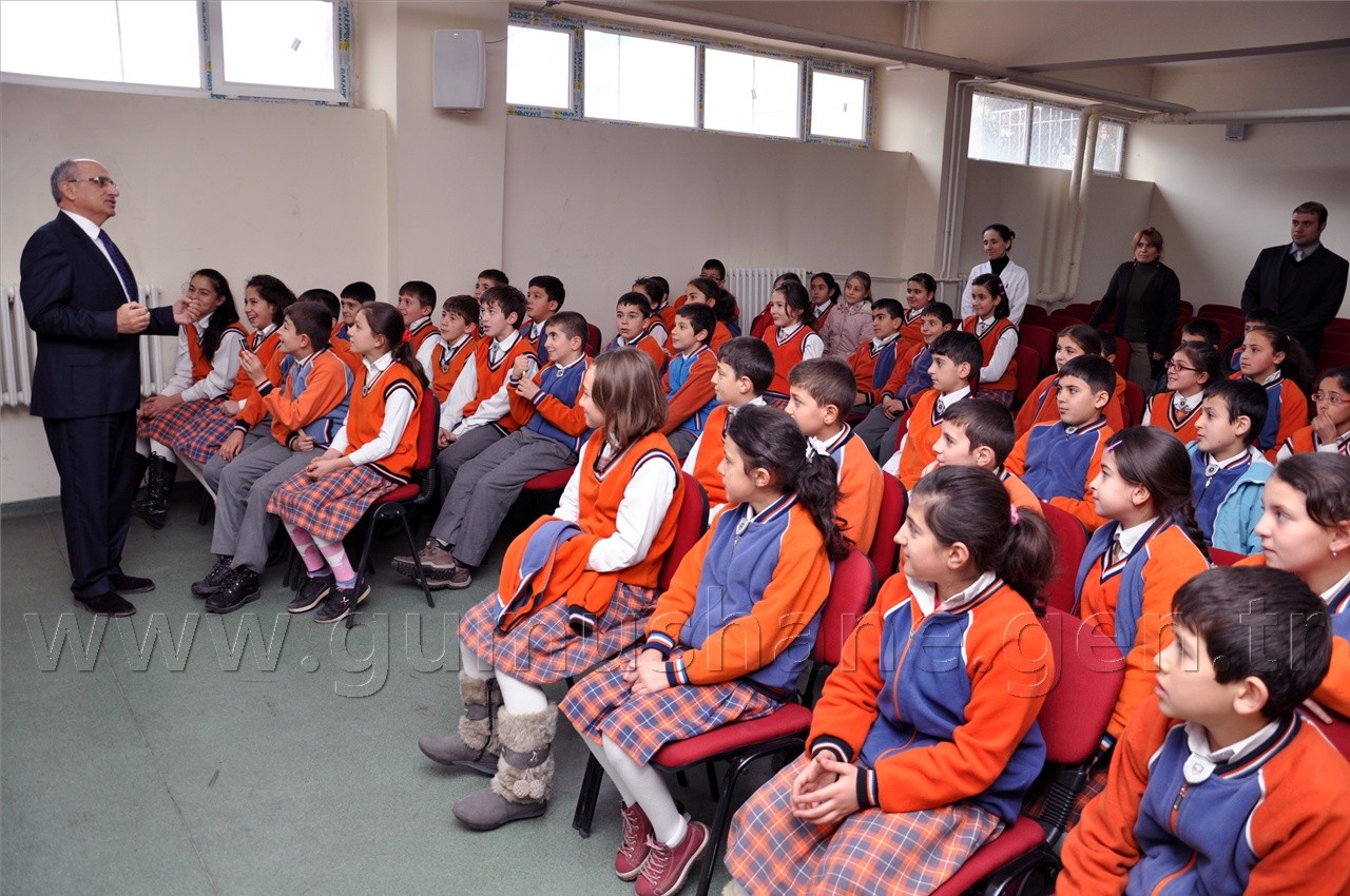 Hem Okuyup Hem Yazacaklar 1