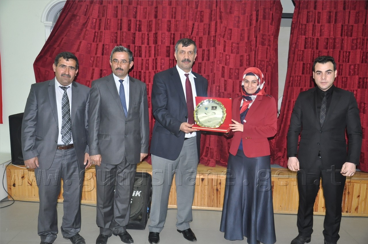 Başkan Duran Memur ve İşçi Personeline Plaket ve Başarı Belgesi Verdi 2