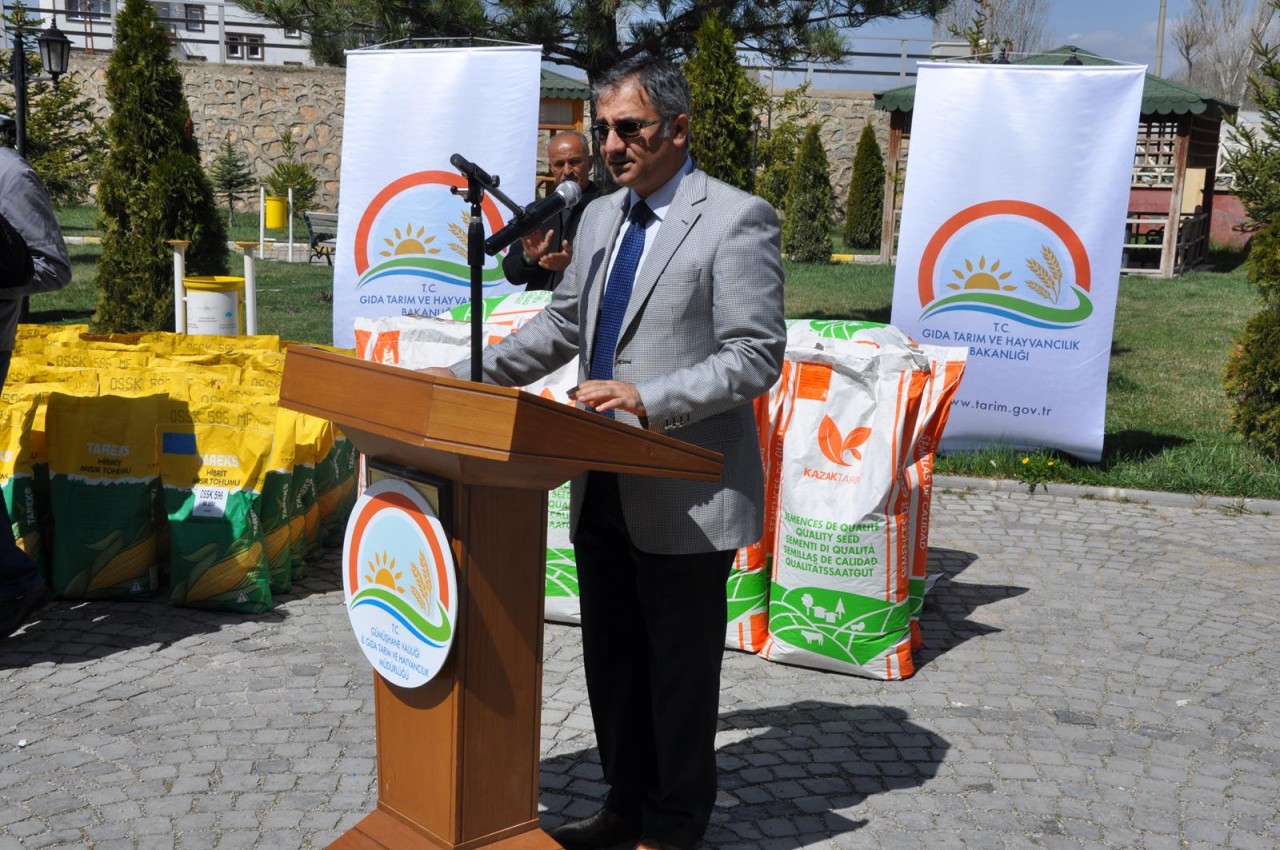 Gümüşhane’de üreticilere yem bitkisi tohumu desteği 4
