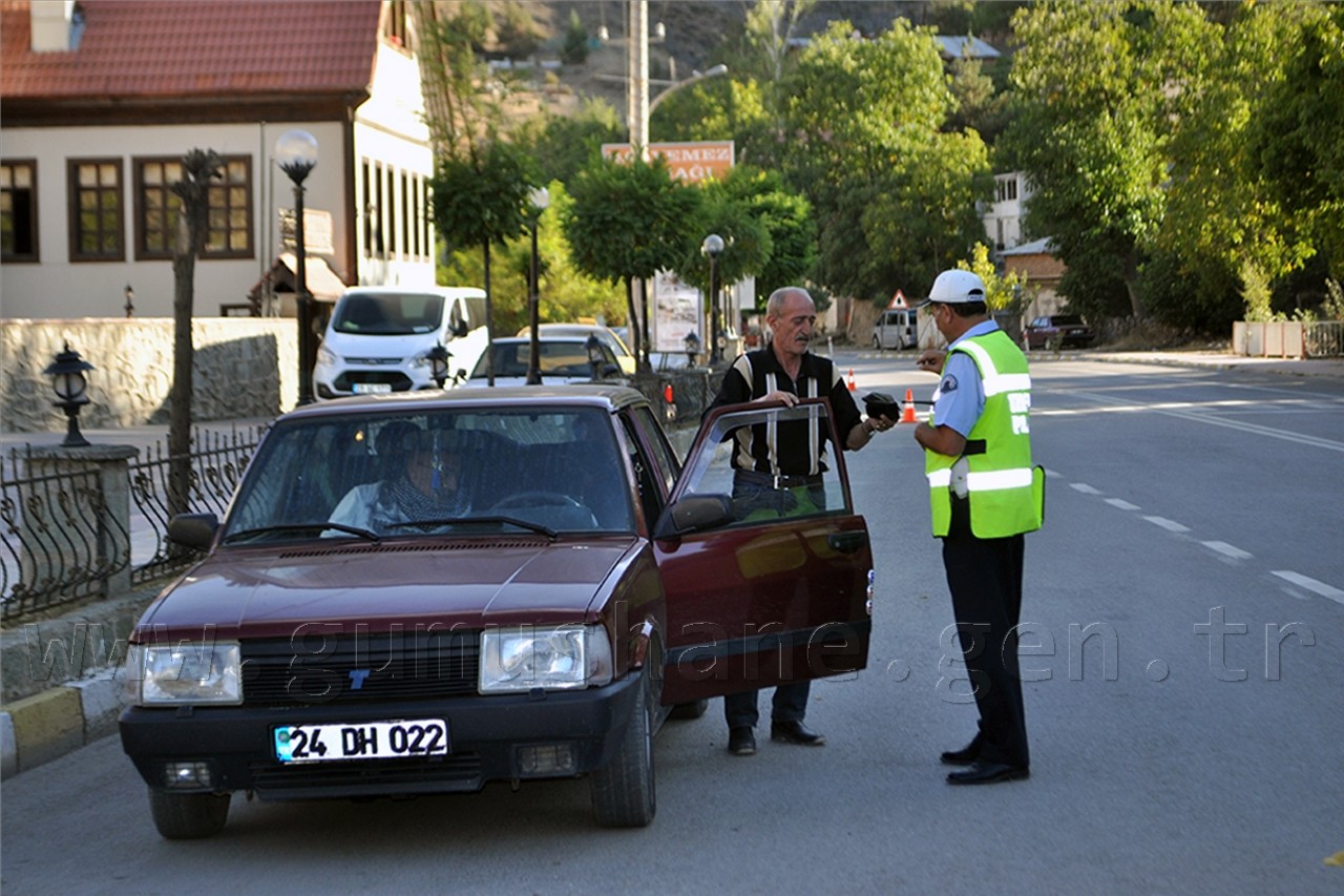Kemer Takmayan Yandı! 77 Lira Cezası Var 4