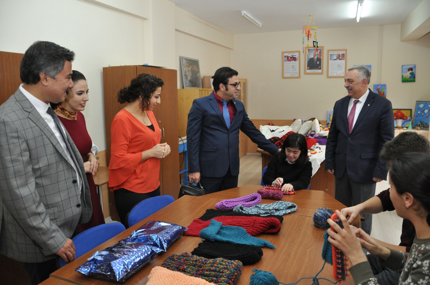 Vali Yardımcısı Akgül’den engelliler günü ziyareti 3