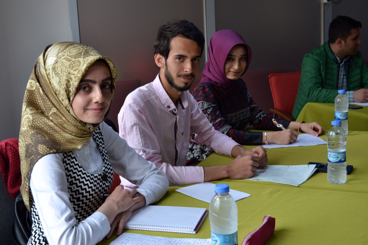 AK Gençlik Münazara Yarışması Düzenledi 2