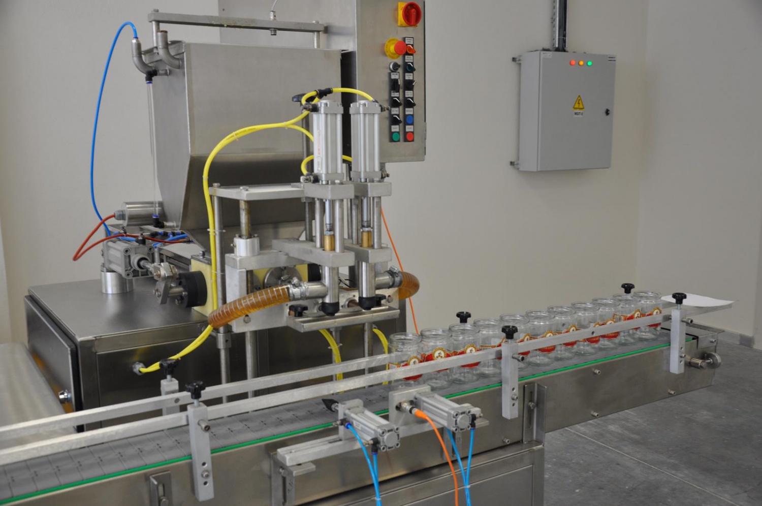 Gümüşhane’de bal dolum ve paketleme tesisi faaliyete geçti 5