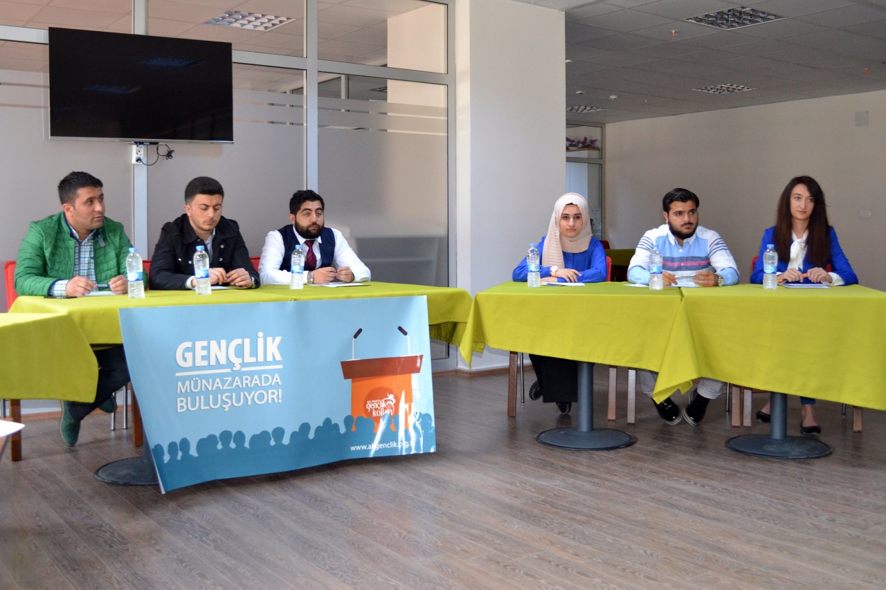 AK Gençlik Münazara Yarışması Düzenledi 5