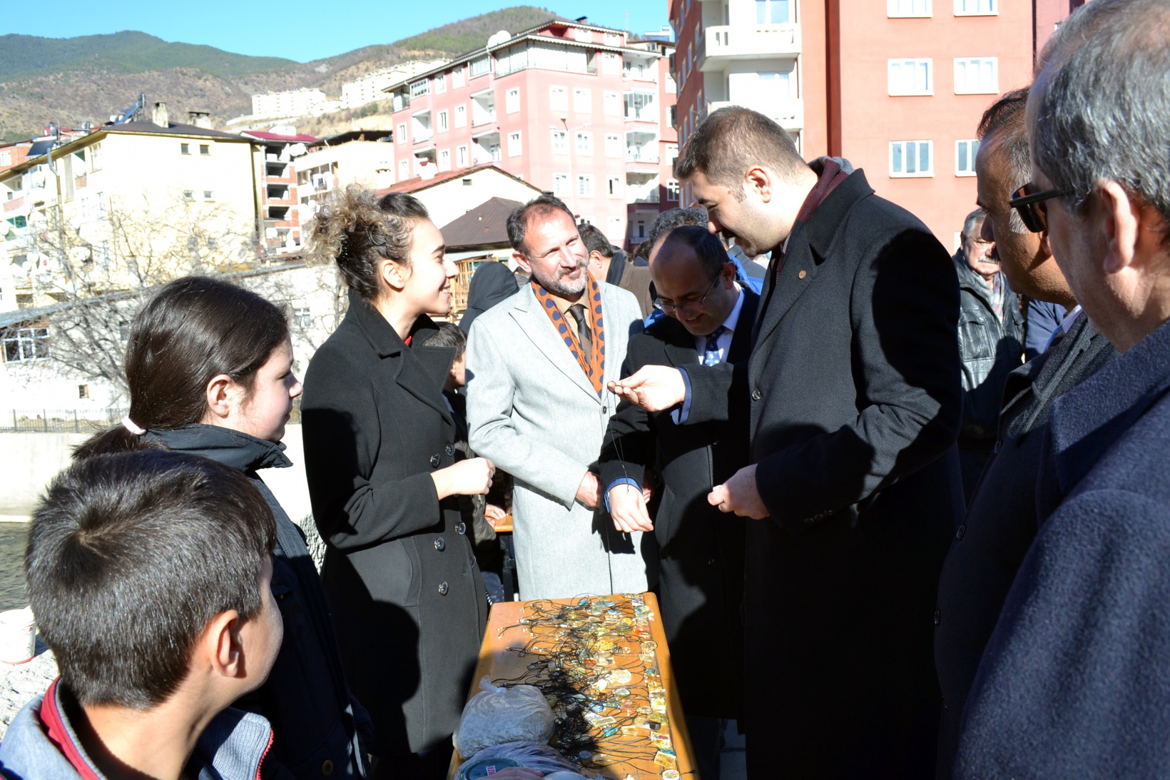 Tarihi köprüde Yerli Malı Haftası kutlandı 9