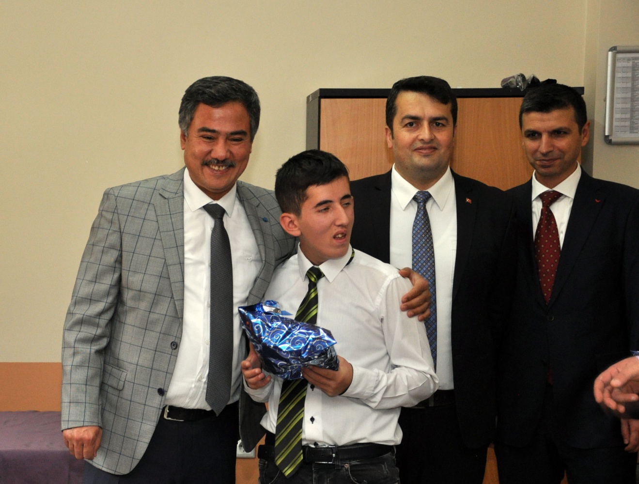 Vali Yardımcısı Akgül’den engelliler günü ziyareti 6