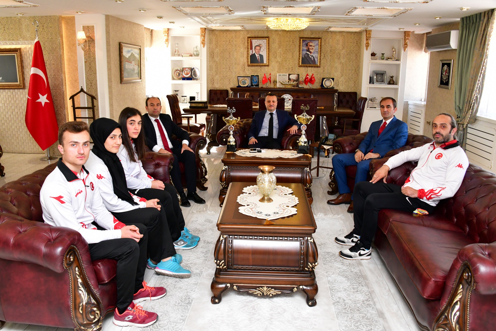 Vali Taşbilek’ten dünya şampiyonlarına altın 3