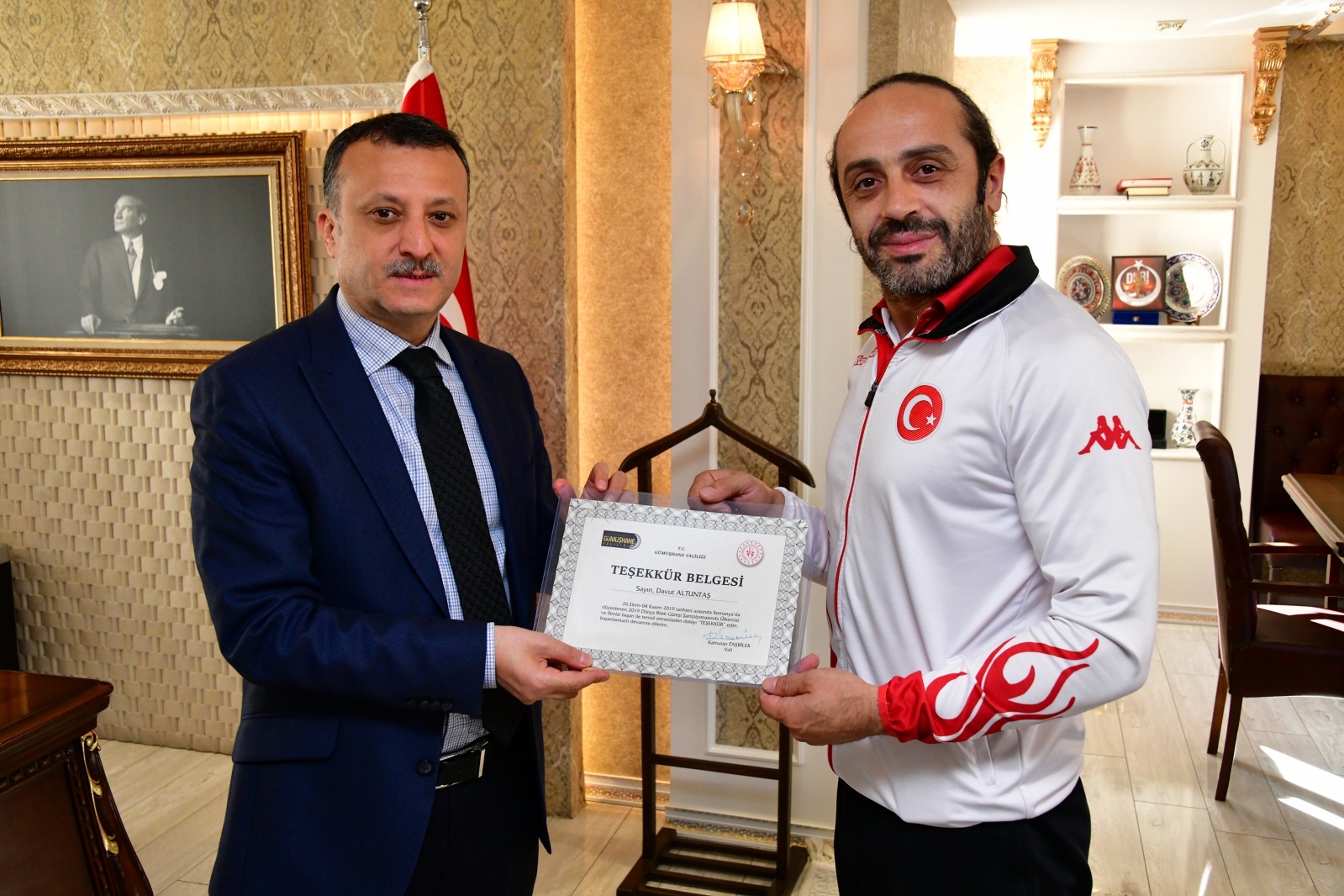 Vali Taşbilek’ten dünya şampiyonlarına altın 5