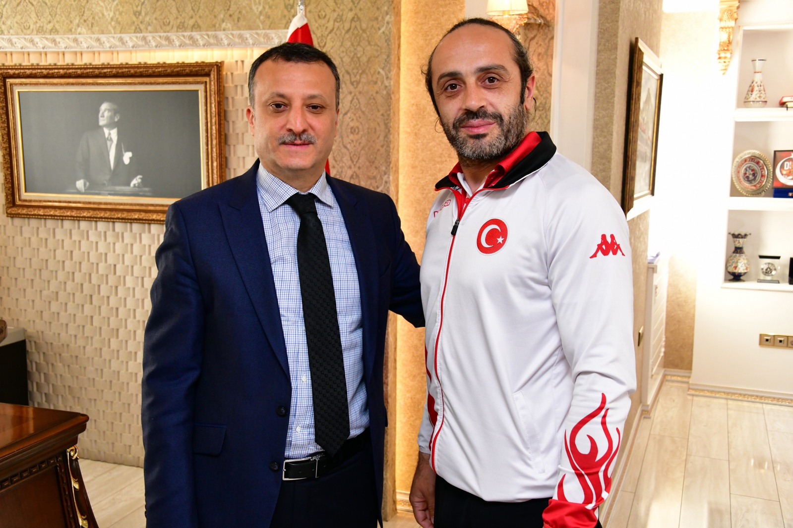 Vali Taşbilek’ten dünya şampiyonlarına altın 8