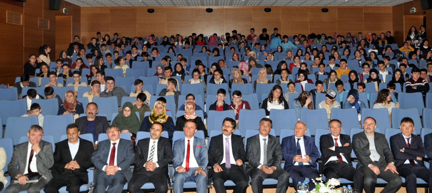 ‘Çemberimde Gül Oya’ projesi Gümüşhane’de 1