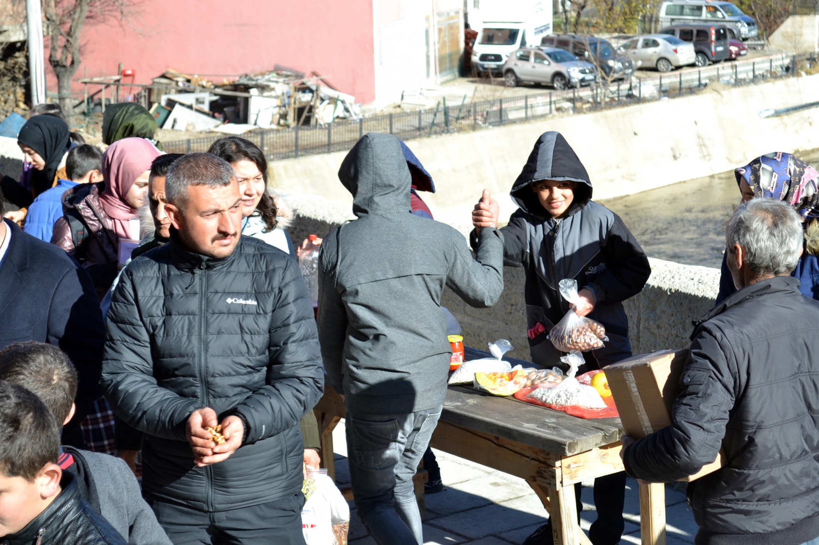 Tarihi köprüde Yerli Malı Haftası kutlandı 11