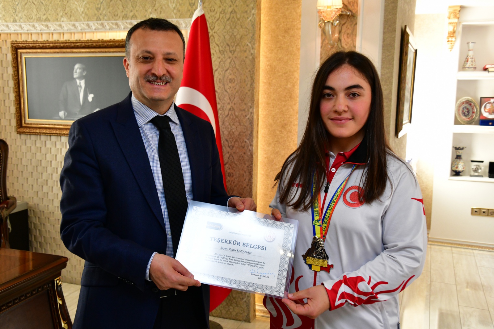 Vali Taşbilek’ten dünya şampiyonlarına altın 1