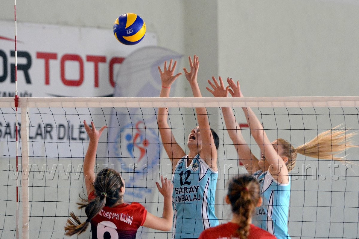 Gümüş Kızlar Yüzümüzü Güldürdü: 3-1 29