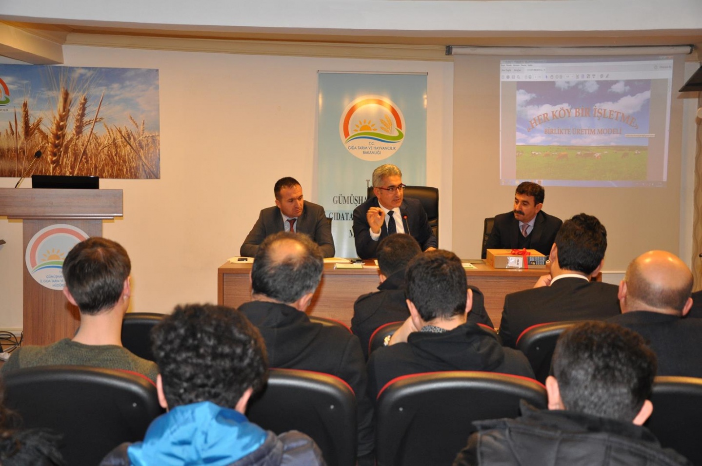 Hayvan Hastalıkları ile Mücadele toplantısı yapıldı 2