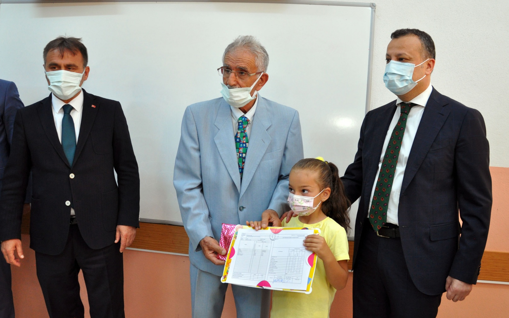 Gümüşhane’de 19 bin 243 öğrenci karne aldı 13