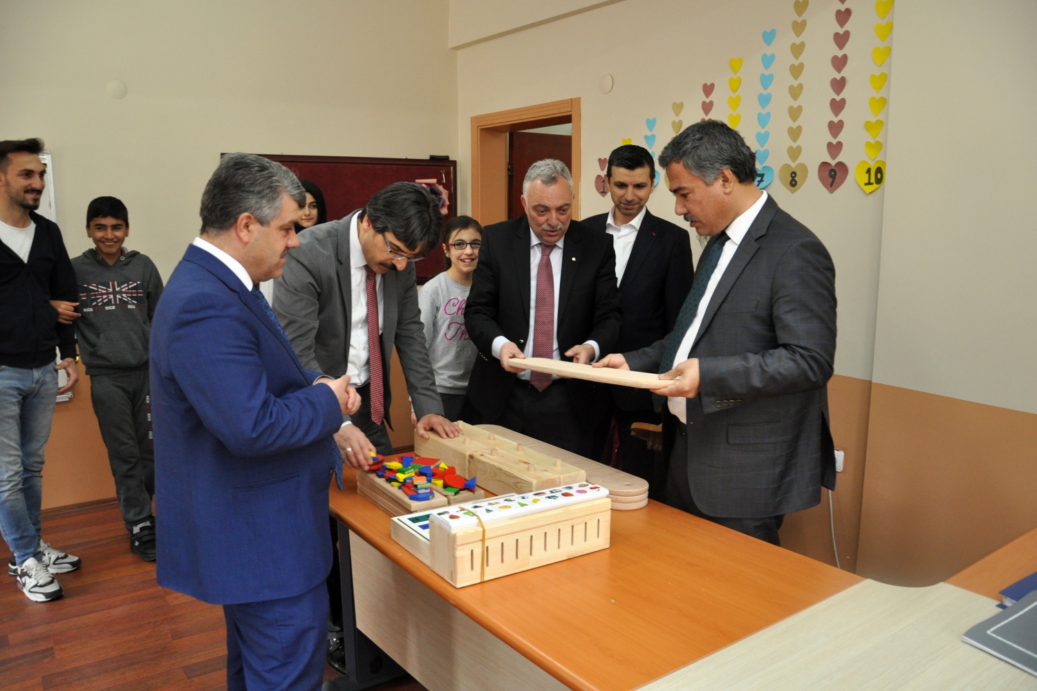 Özel çocukların özel materyalleri dağıtıldı 2