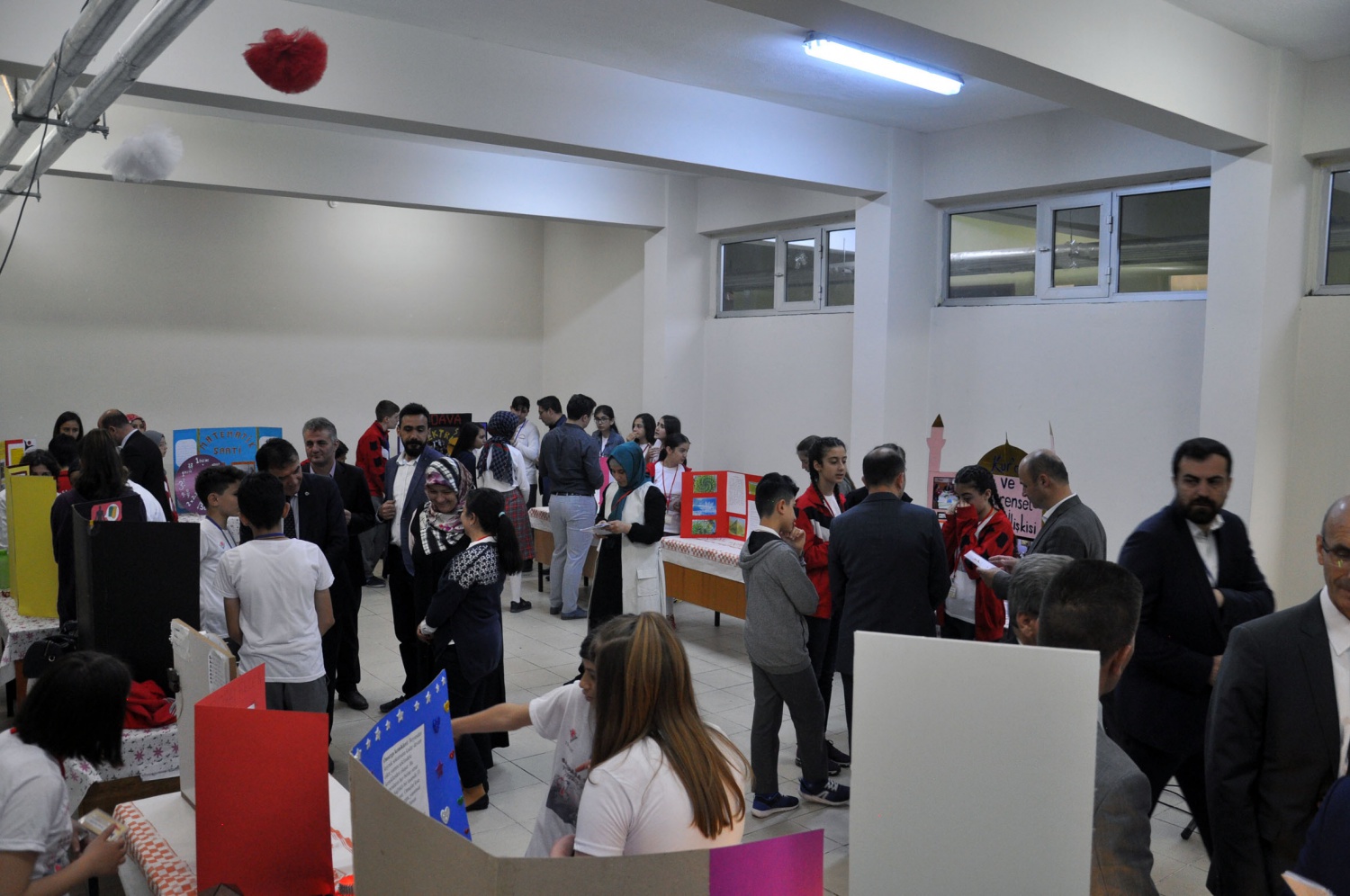 Gazipaşa Ortaokulu bilim fuarı ve resim-teknoloji-tasarım sergisi açıldı 4