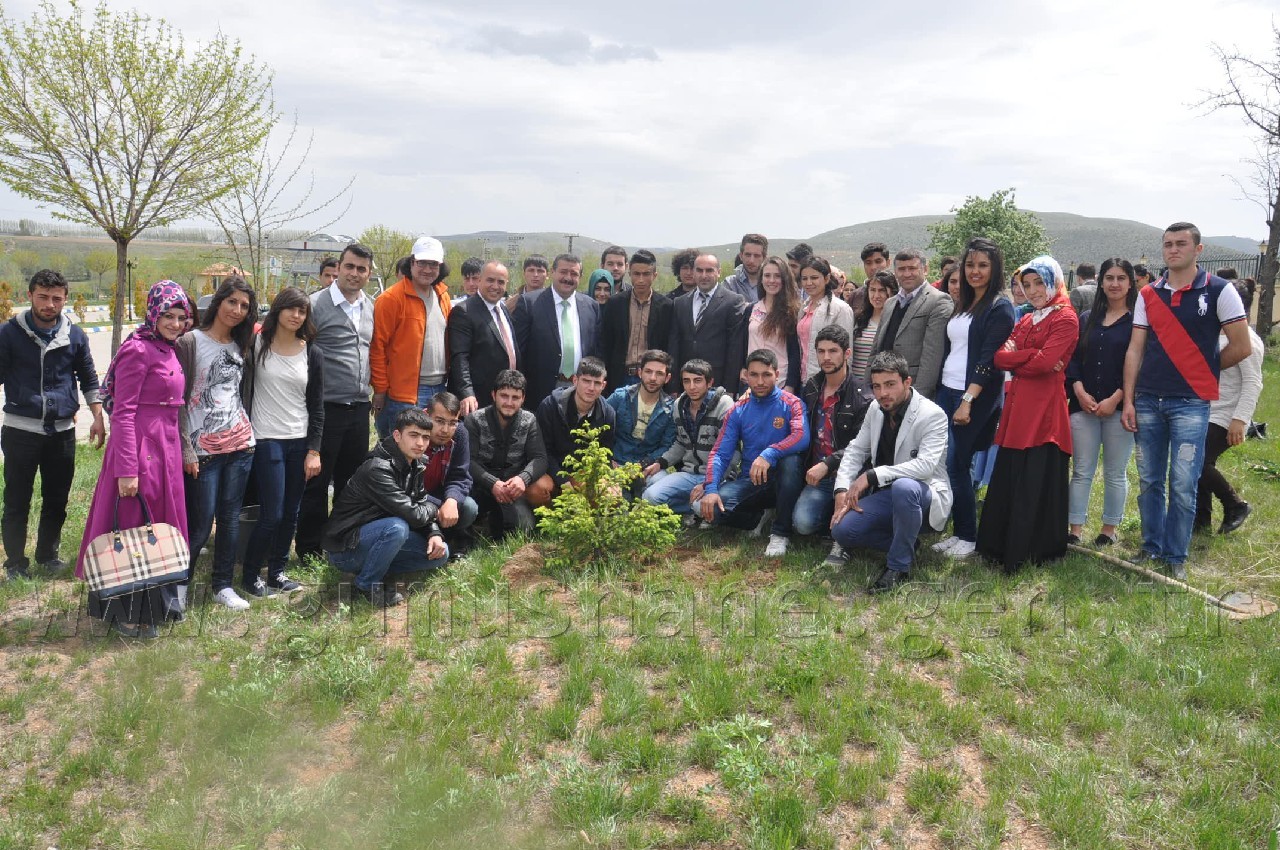 Kelkit Yüksekokul Kampüsüne Ağaç Dikiliyor 5