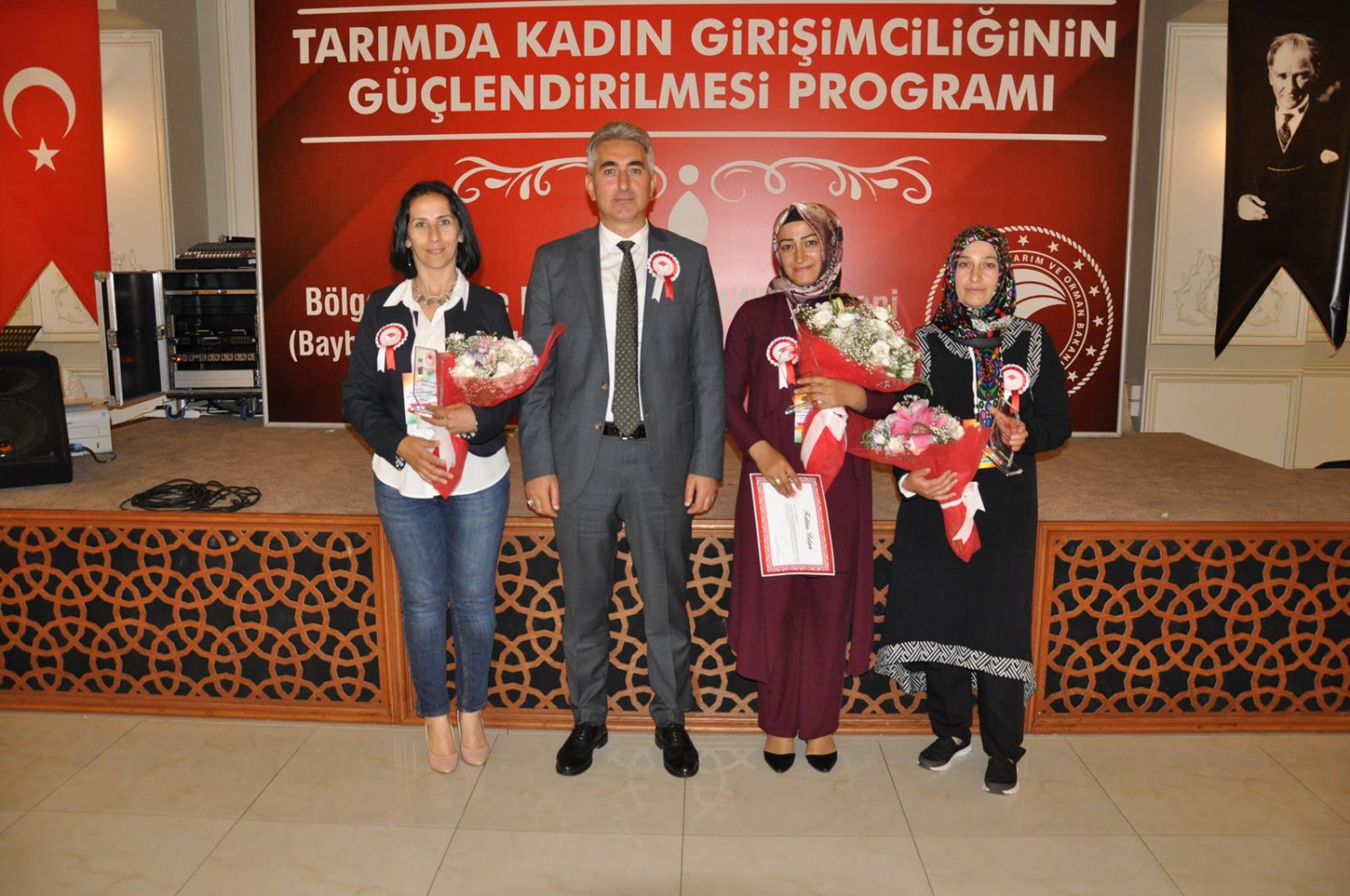 3 kadın çiftçiye ödül 21