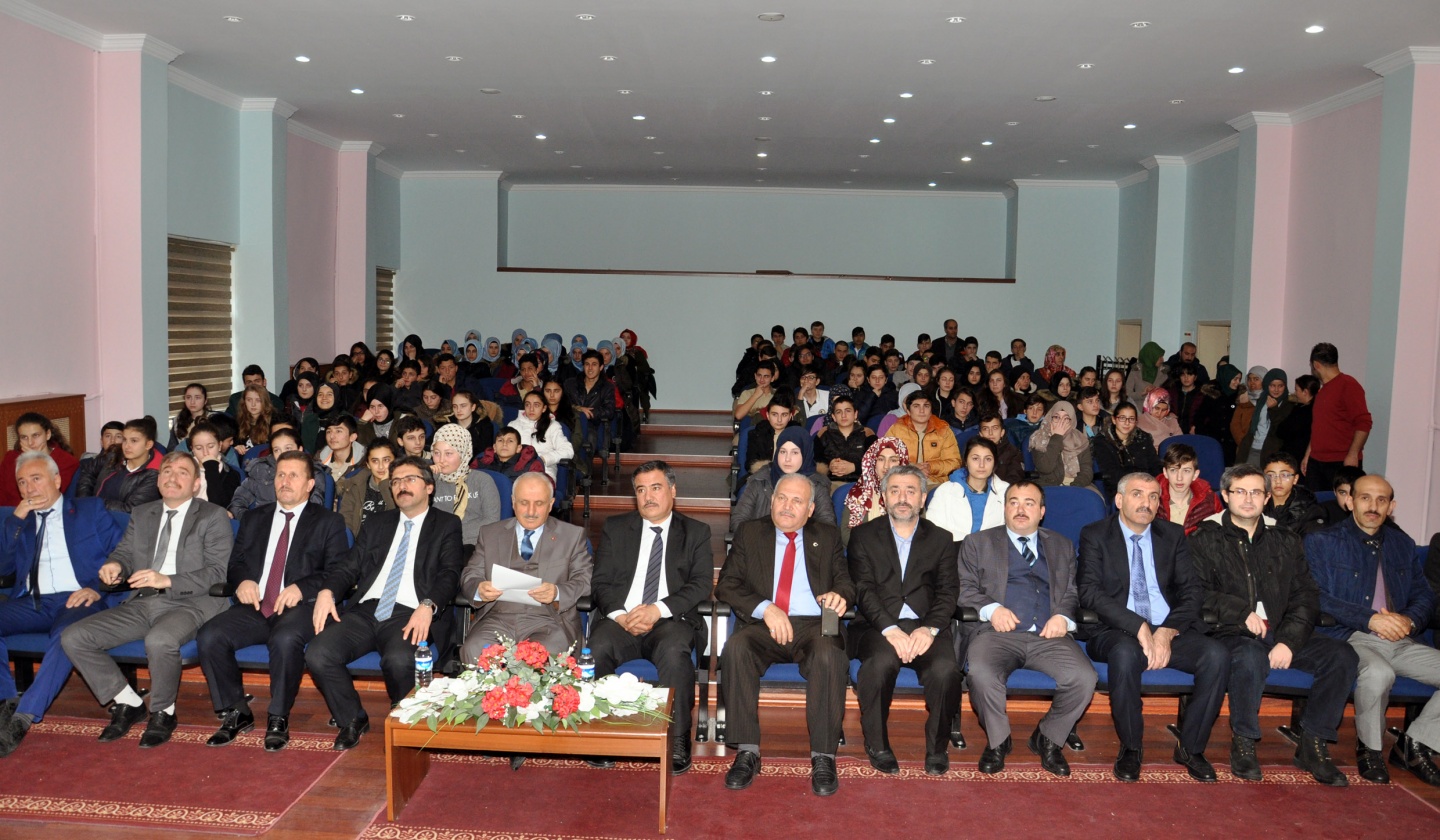 Öğrenciler İnsan Hakları haftasını kutladı 3