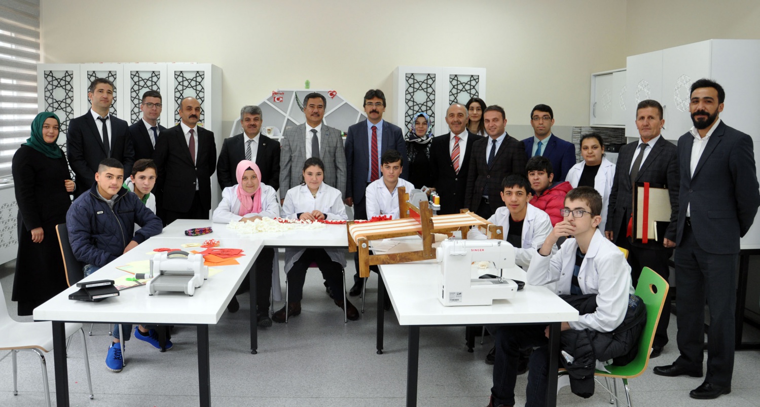 Doğan özel öğrencileri ziyaret etti 8