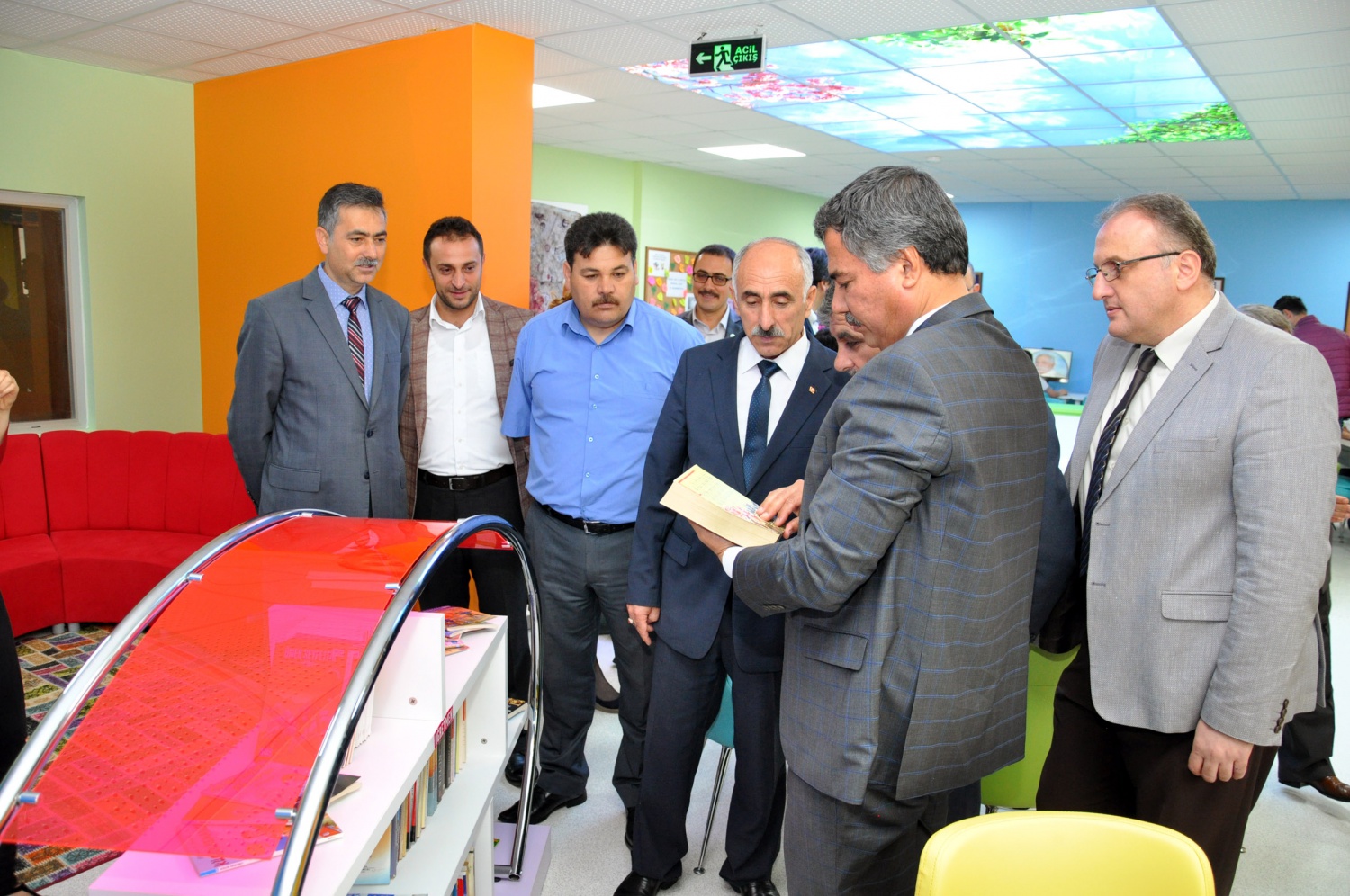 Aysın Rafet Ataç İlkokulunda Z- Kütüphane açıldı 5