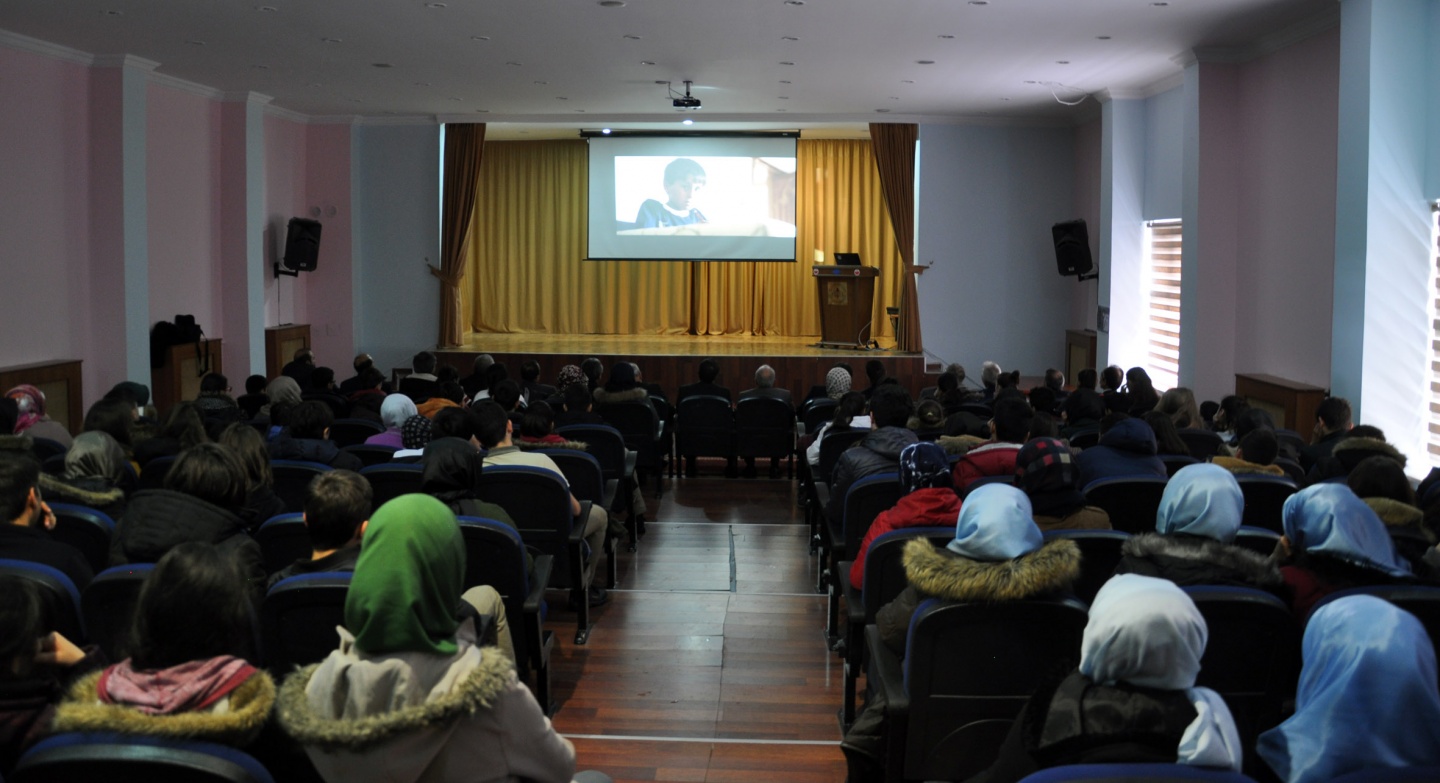 Öğrenciler İnsan Hakları haftasını kutladı 1