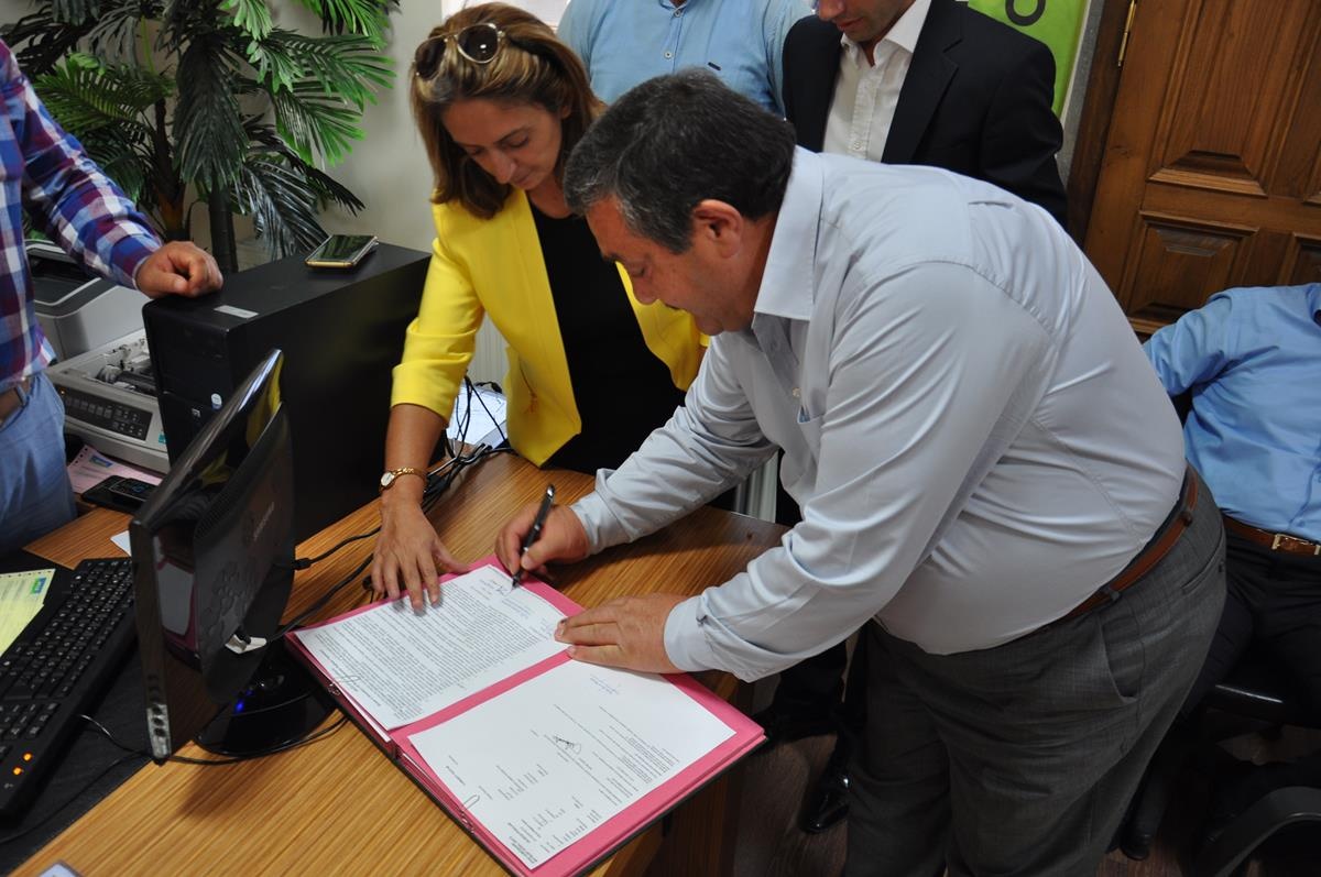 İlk doğalgaz abonesi Başkan Ünal Yılmaz oldu 2