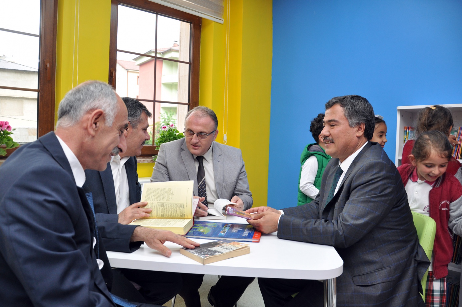 Aysın Rafet Ataç İlkokulunda Z- Kütüphane açıldı 8