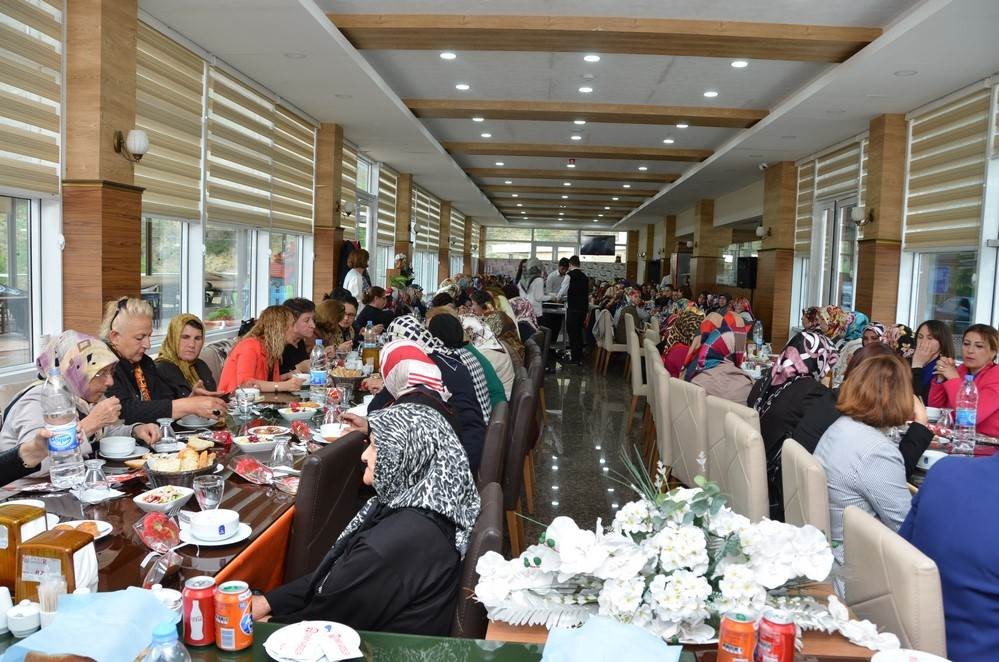 Hayata Dokunuşlar’dan Anneler Günü Programı 4