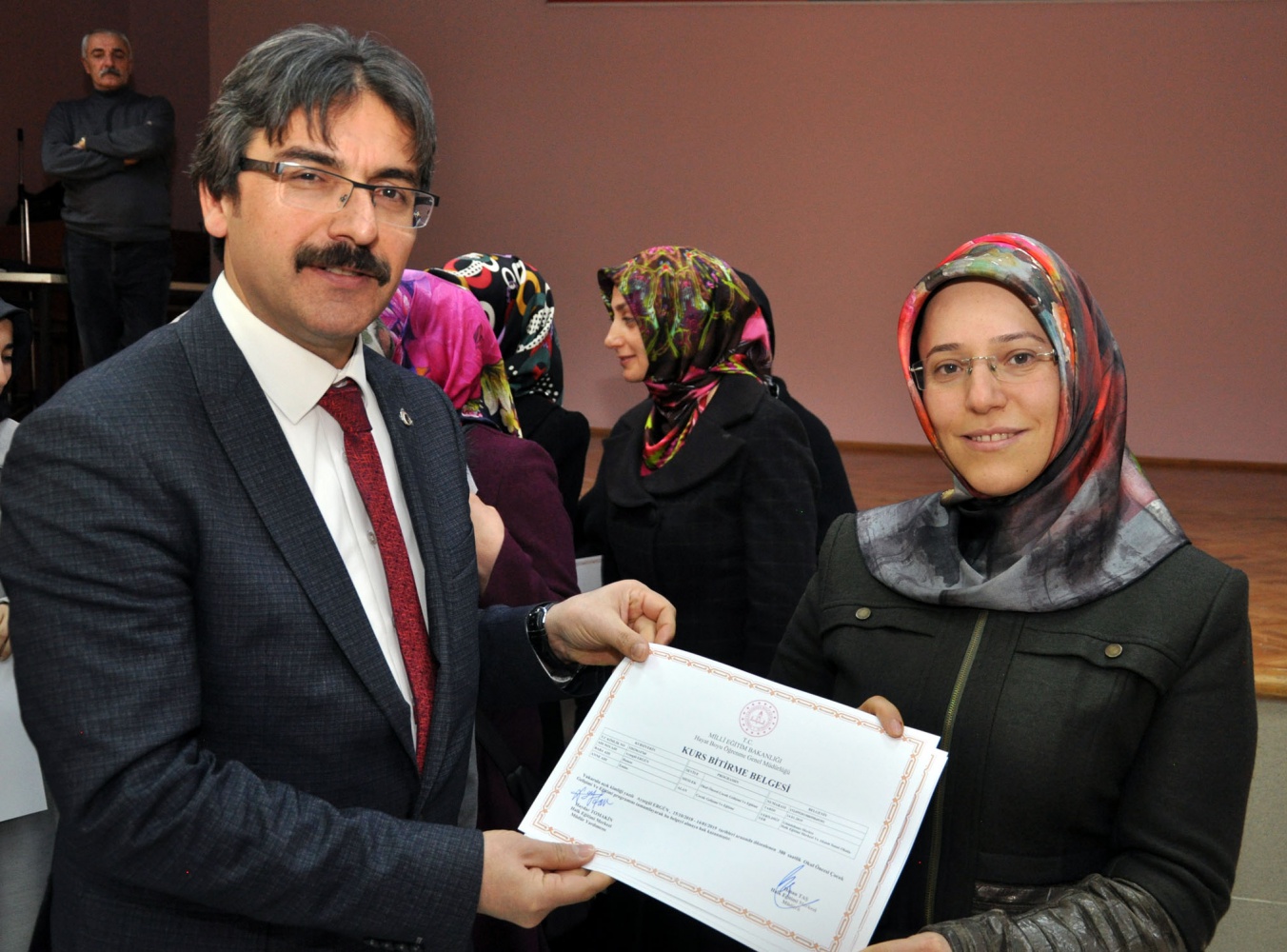 Okul Öncesi Çocuk Gelişimi ve Eğitimi kursu sona erdi 19