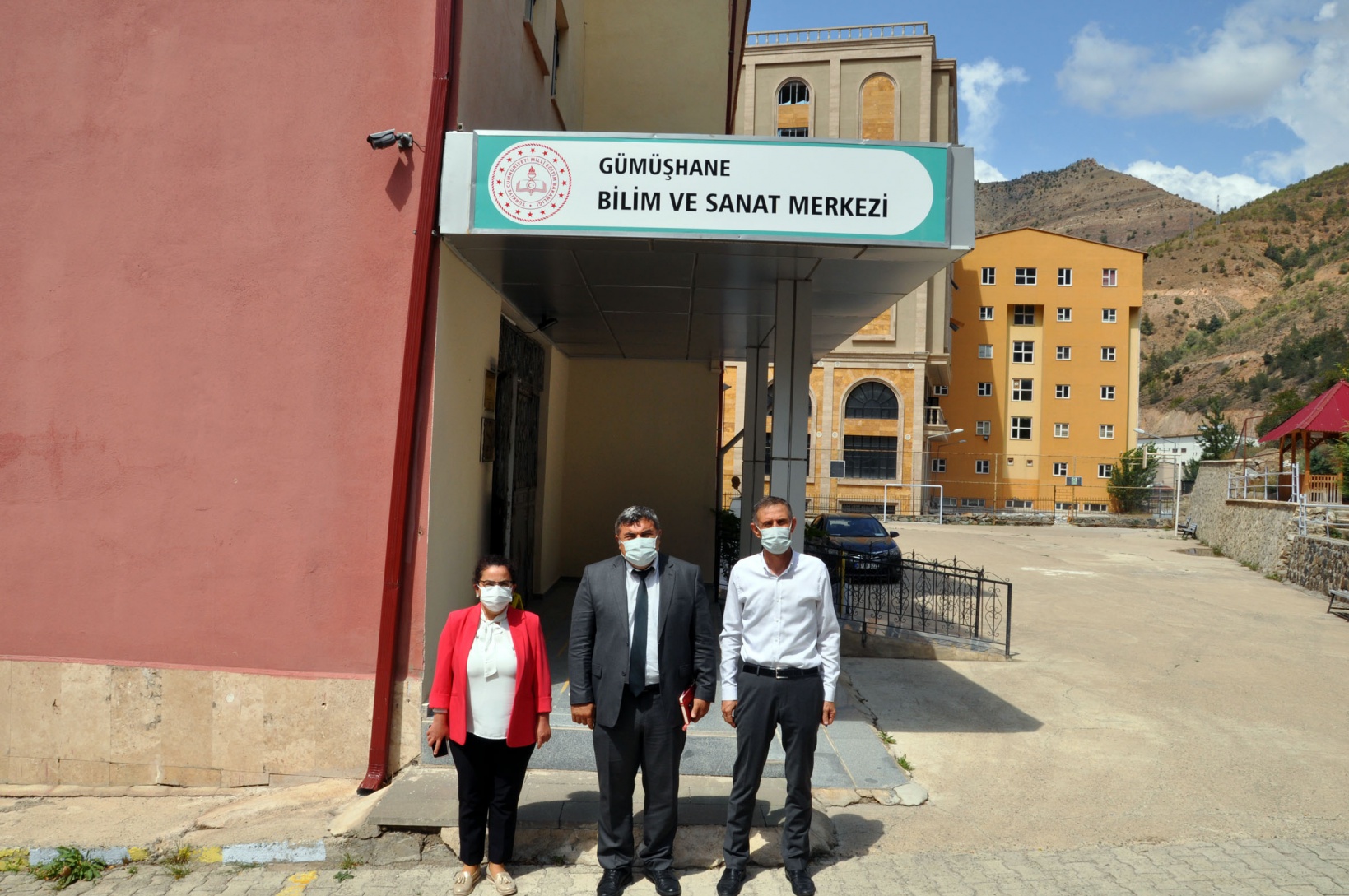 Sünnetci merkezdeki okul- kurum ziyaretlerini tamamladı 11