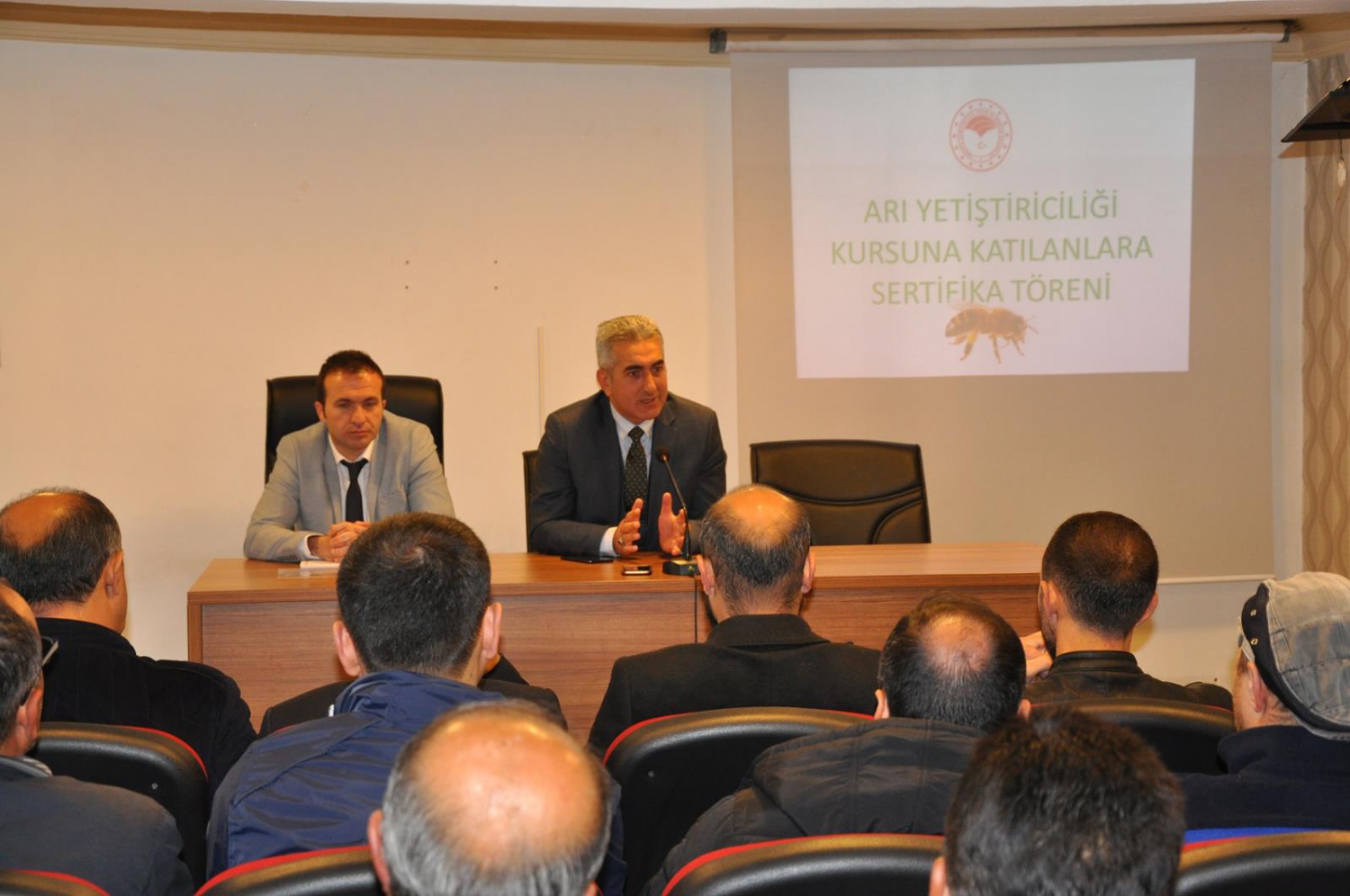 Arı yetiştiricileri sertifikalarını aldı 11