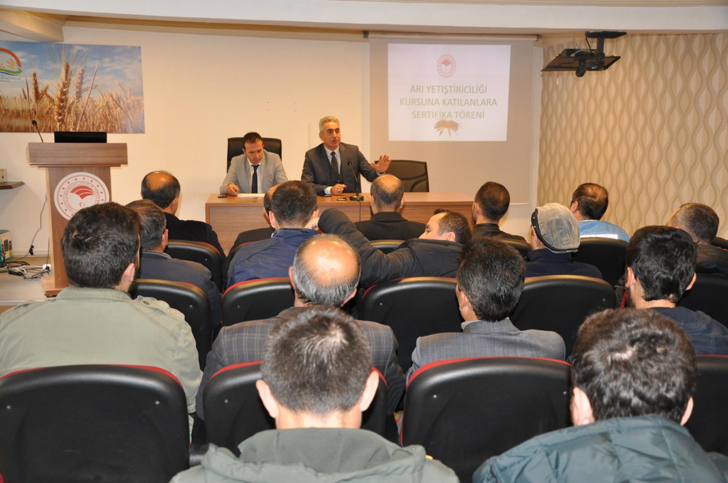 Arı yetiştiricileri sertifikalarını aldı 8