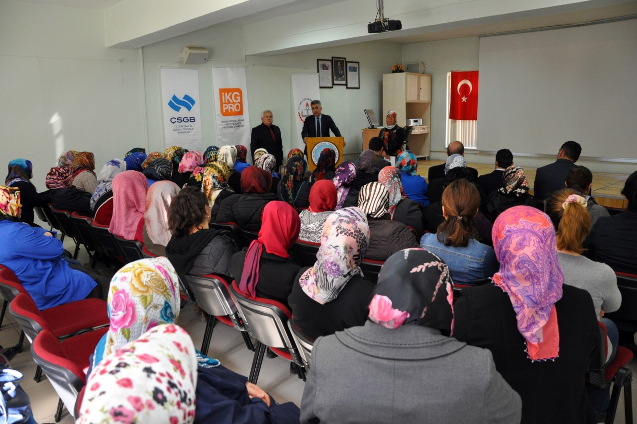 Torul’da Kadın Çiftçilere Sertifikaları Verildi 2