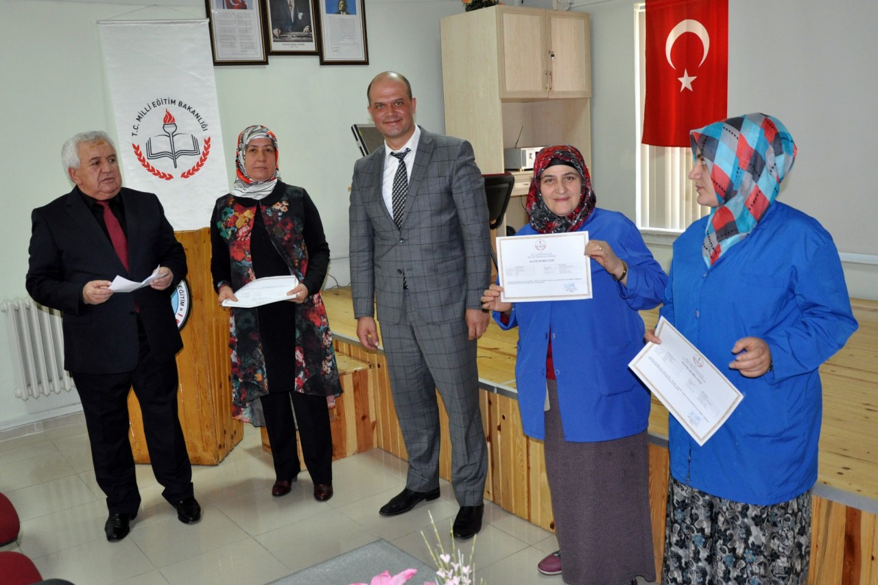 Torul’da Kadın Çiftçilere Sertifikaları Verildi 4