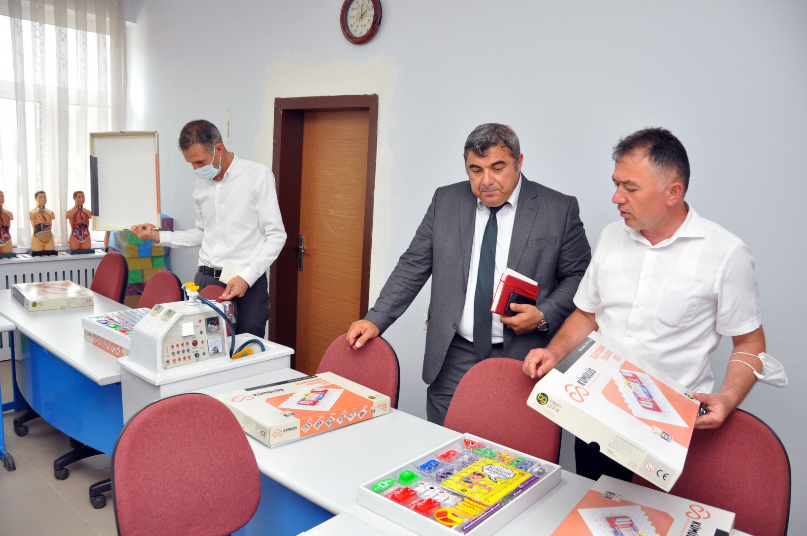 Sünnetci merkezdeki okul- kurum ziyaretlerini tamamladı 2