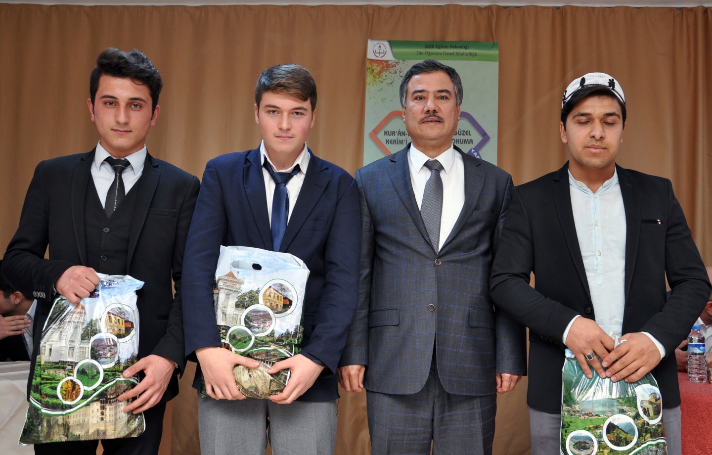 Genç Seda Kur'an-ı Kerimi Güzel Okuma Yarışması Düzenlendi 10