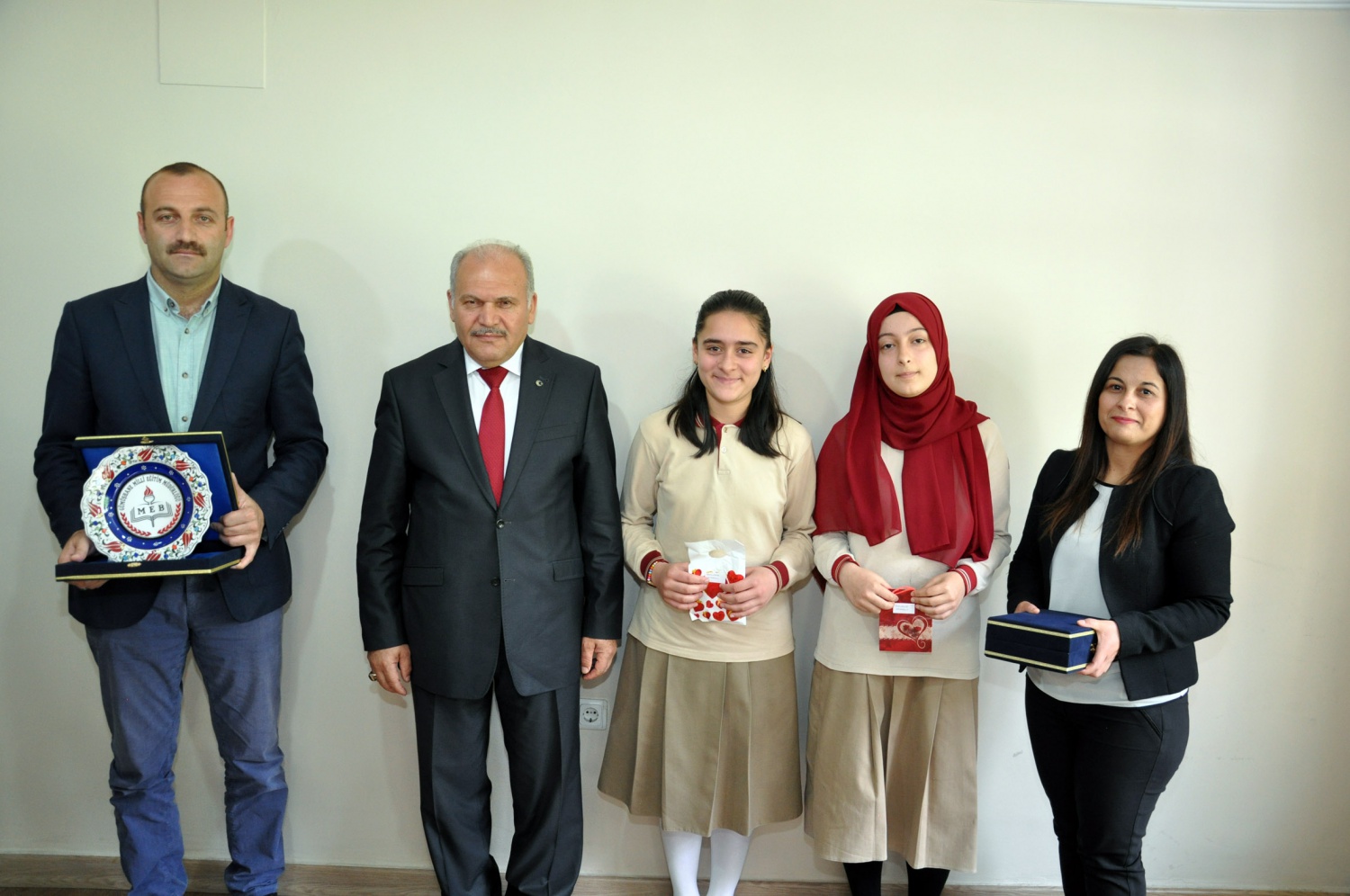 DynEd’de başarılı öğrenciler ödüllerini aldı 5