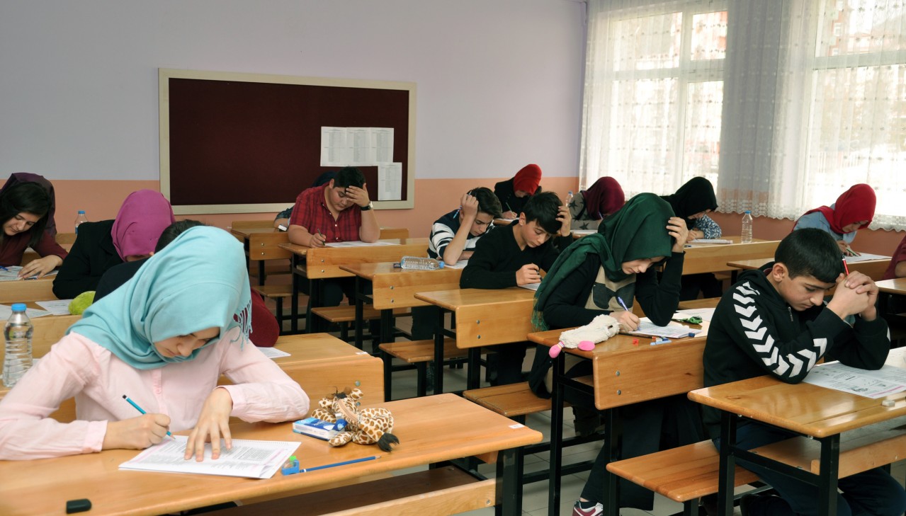 Gümüşhane’de TEOG Sınavı Sorunsuz Bir Şekilde Tamamladı 1