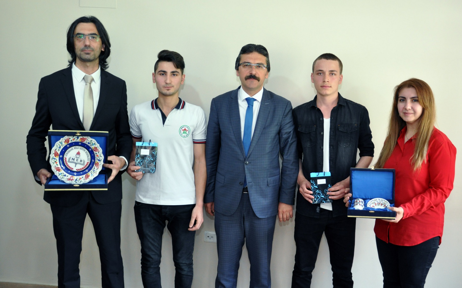 DynEd’de başarılı öğrenciler ödüllerini aldı 12