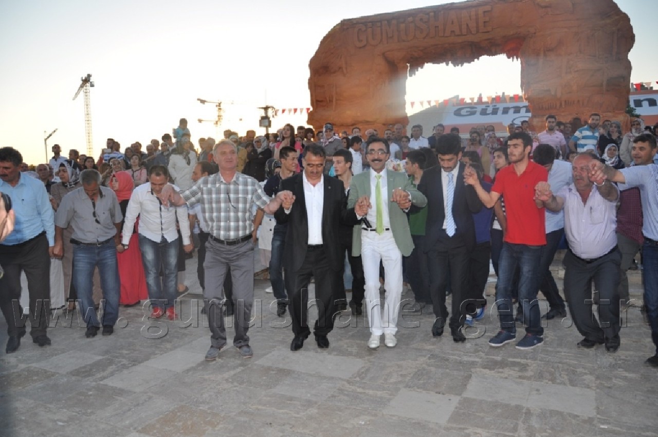 Belediye'den 5 Bin Kişiye Siron İkramı 6