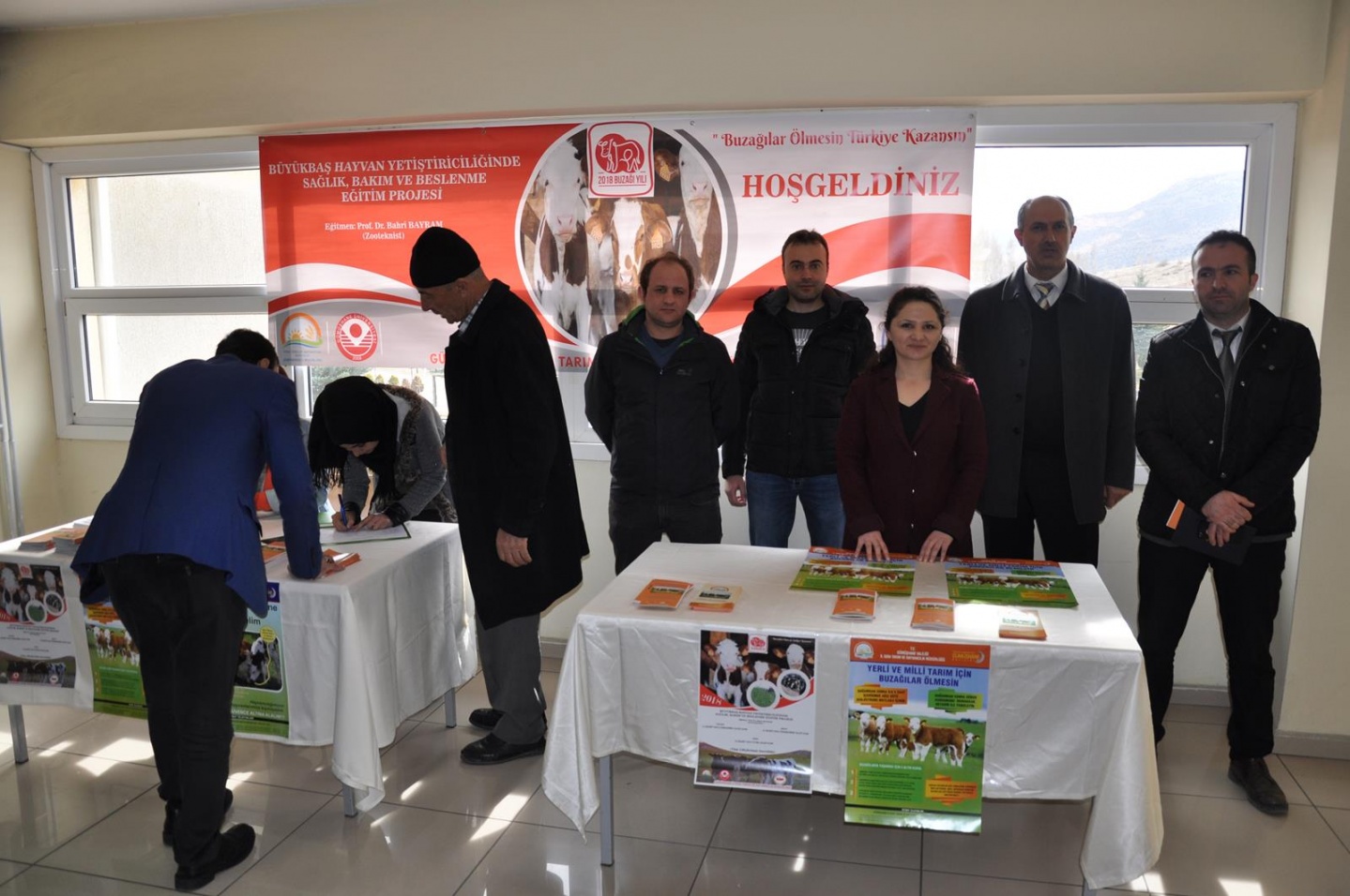 Üreticilere Buzağı Besleme ve Buzağı Kayıplarının önlenmesi eğitimi verildi 1