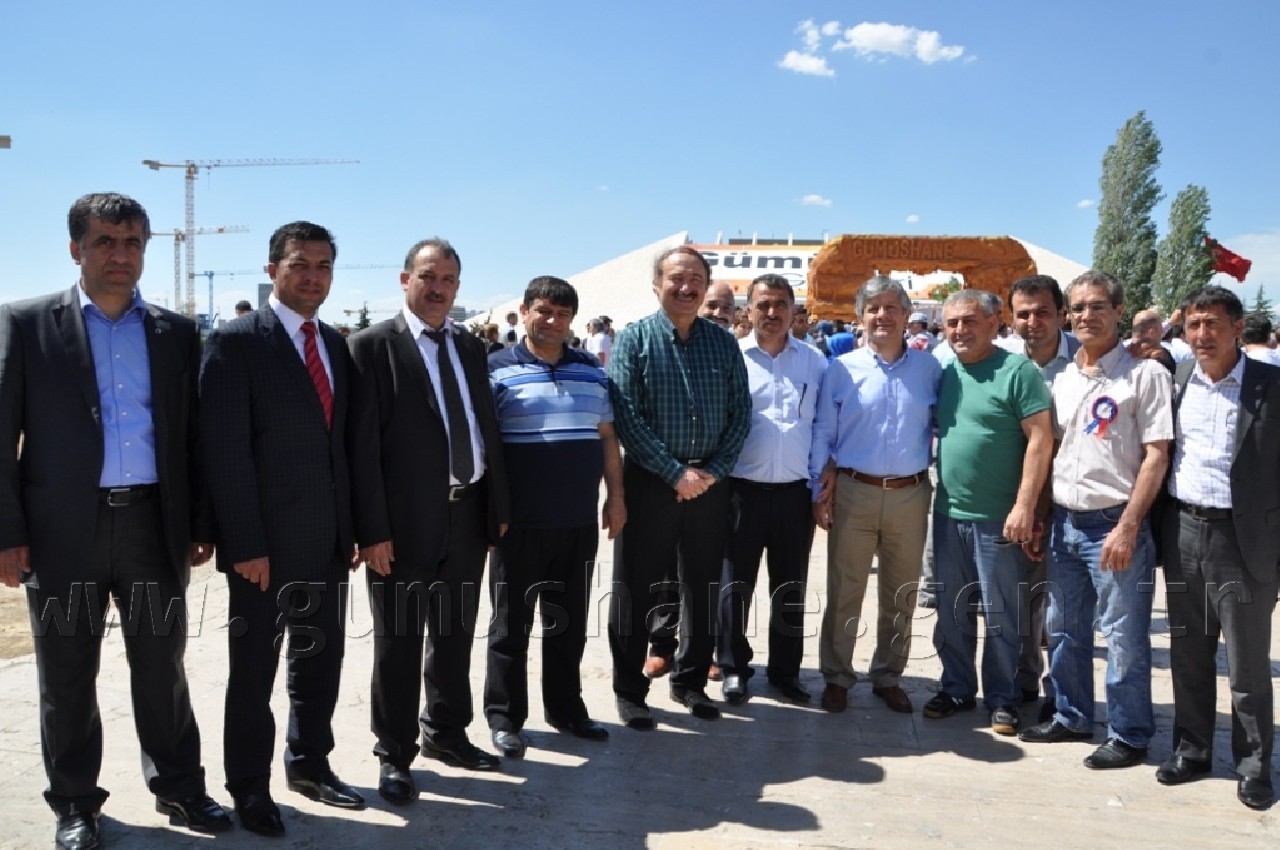 Belediye'den 5 Bin Kişiye Siron İkramı 7