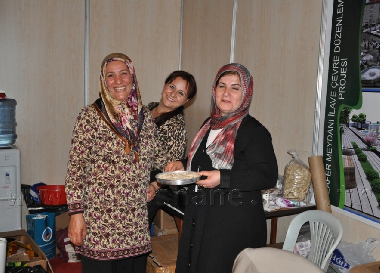 Belediye'den 5 Bin Kişiye Siron İkramı 8